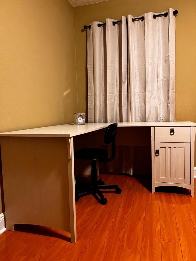Modern Room With Shared Bathroom Alafaya Εξωτερικό φωτογραφία